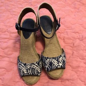 Cute pair of sandals 🌷